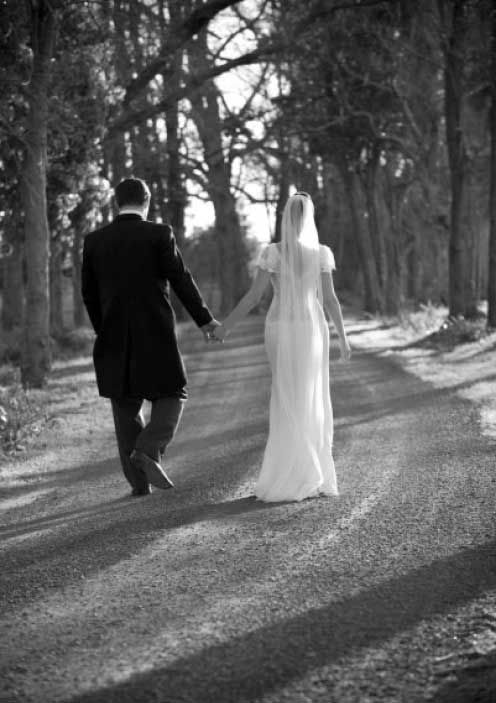 chandelier wedding theme